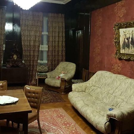 Shirim Guesthouse Zugdidi Buitenkant foto