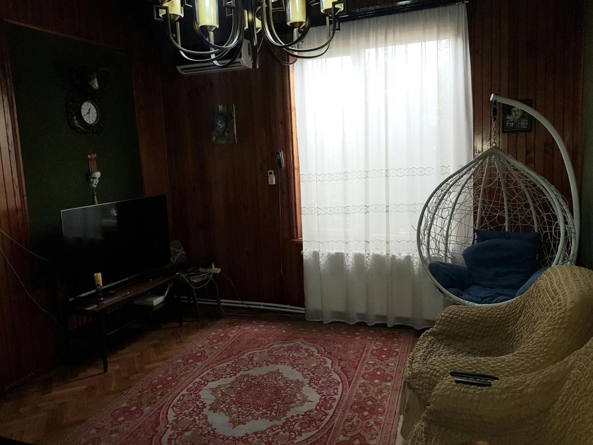 Shirim Guesthouse Zugdidi Buitenkant foto