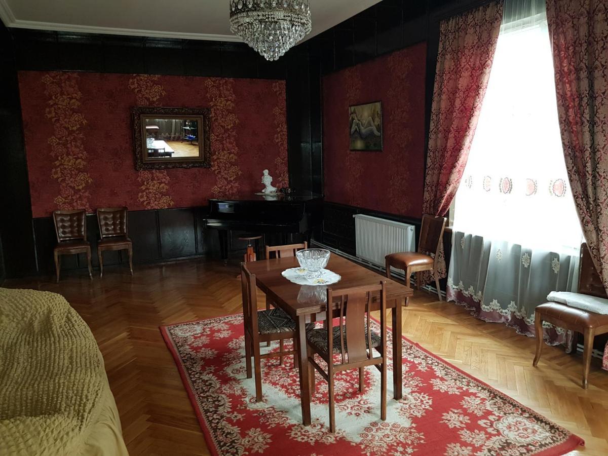 Shirim Guesthouse Zugdidi Buitenkant foto